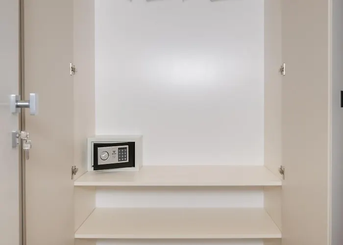 Palazzo Italia Pensionat Bari